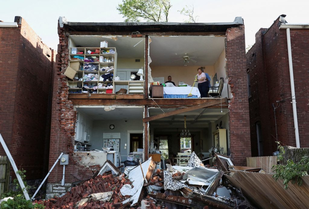 Search and rescue efforts continue as death toll rises in Missouri and Kentucky
