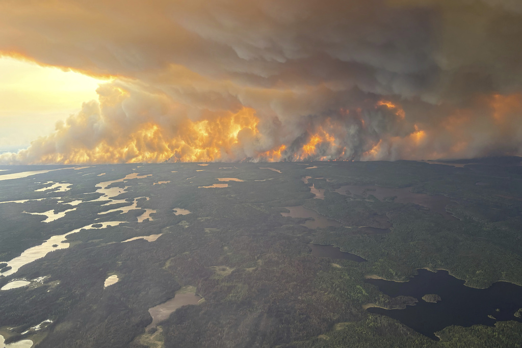 Canadian wildfires worsen air quality in Upper Midwest