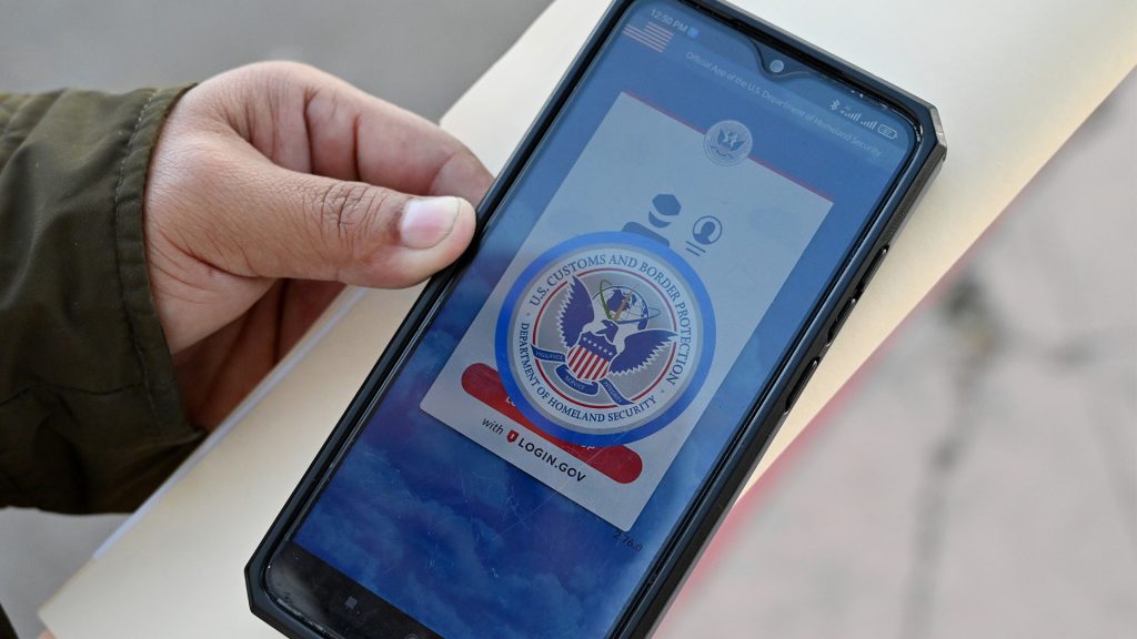 Trump administration launches self-deportation incentive program