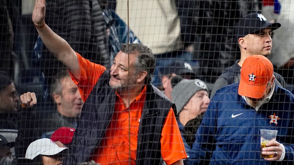Dems fed up with ‘Ted Cruz Curse’ want to ban senator from attending games