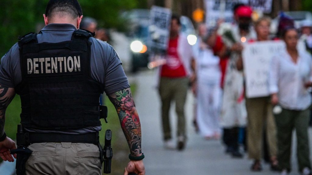 Local leaders question DHS list of ‘sanctuary jurisdictions’