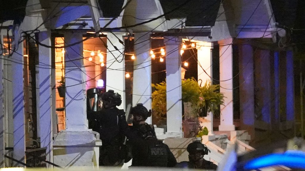 Friends, family arrested for aiding New Orleans escaped inmates: report