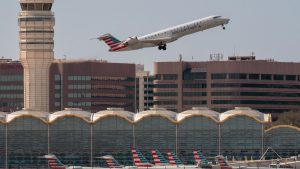 Army suspends helicopter flights near Reagan National after close calls