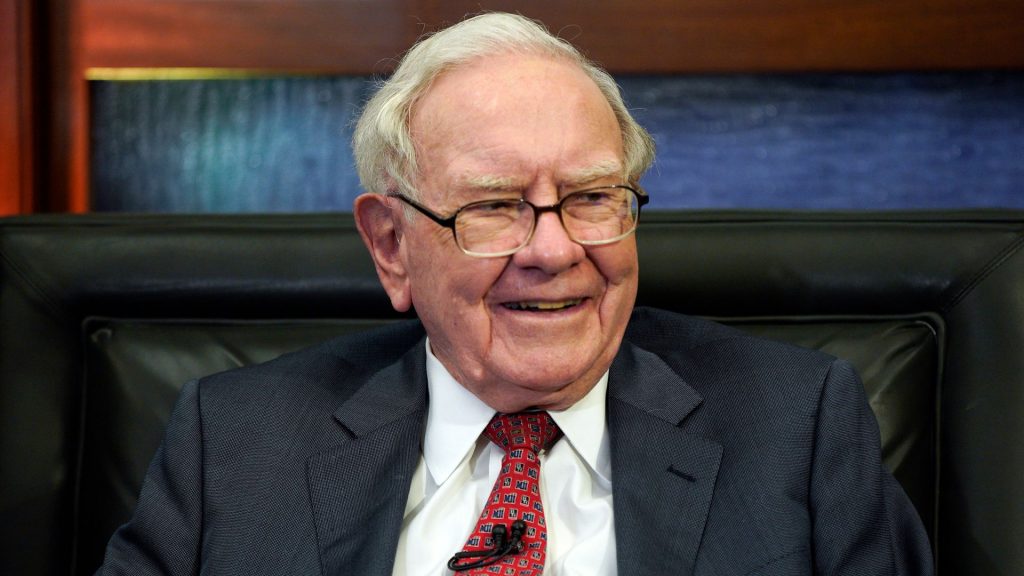 Warren Buffett announces plans to retire at year’s end