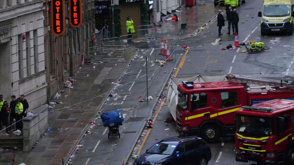 Car collides with crowd during Liverpool parade, ‘large number’ injured