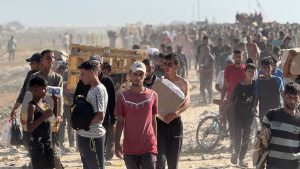 Israel backs US ceasefire plan; Hamas holds off