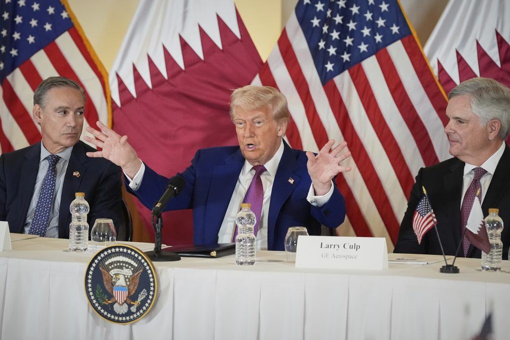 Pentagon silent, aviation experts baffled by Trump’s fighter comments