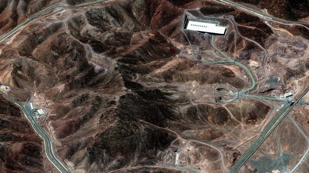 US bombs did not destroy Iranian nuclear facilities, intelligence agency finds