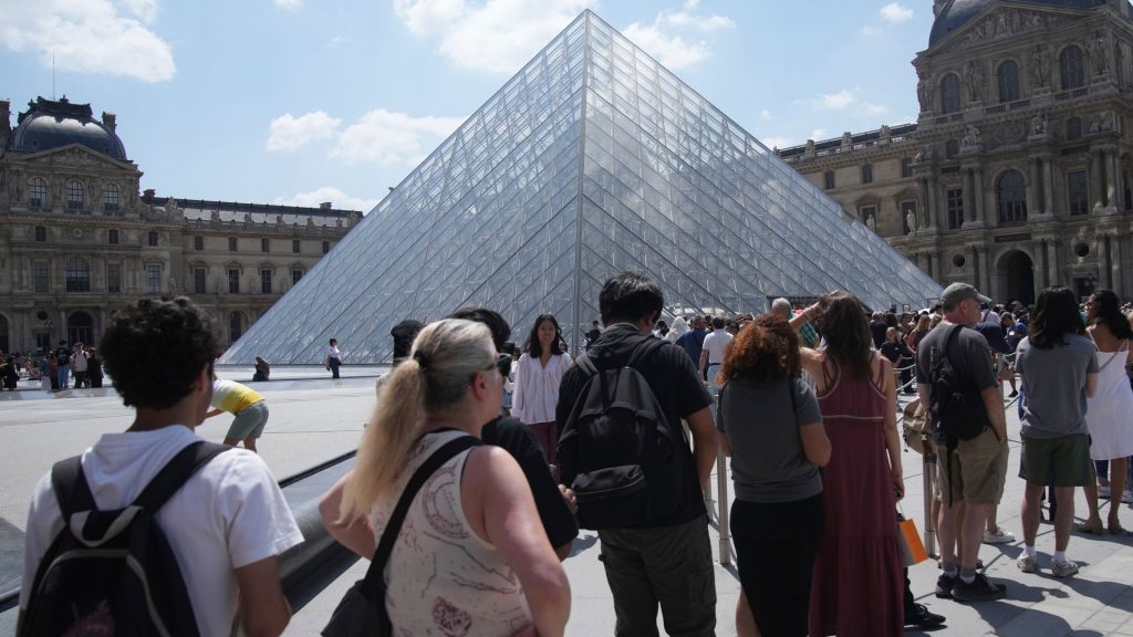 Louvre closes abruptly as staff strike amid overtourism concerns
