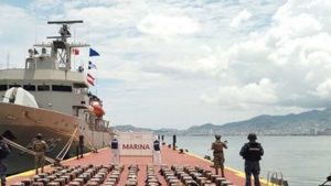 Mexican navy seizes ‘narco sub’ carrying 3.5 tons of cocaine off Guerrero coast