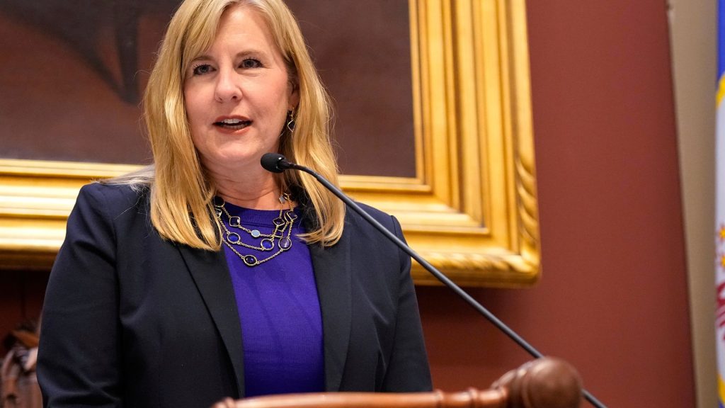 2 Minn. Democrats targeted in ‘politically motivated’ attacks; 1 dead