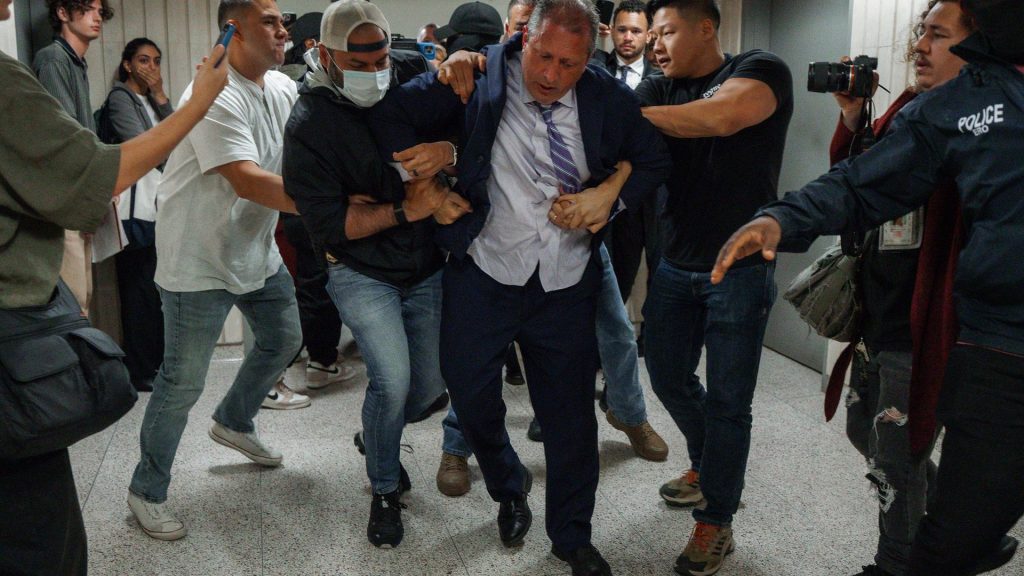 Roller coaster-riding candidate arrested as NYC mayor’s race underway
