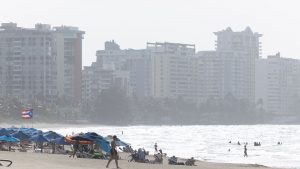 2,000-mile wide Saharan dust cloud drifts toward Southern US