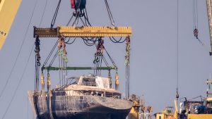 10 months after sinking, superyacht is lifted from the seafloor off Sicily