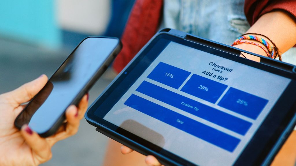 Most have negative view of tipping, according to survey
