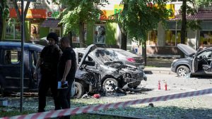 Russian strikes kill civilians in Ukraine as ceasefire talks stall in Istanbul