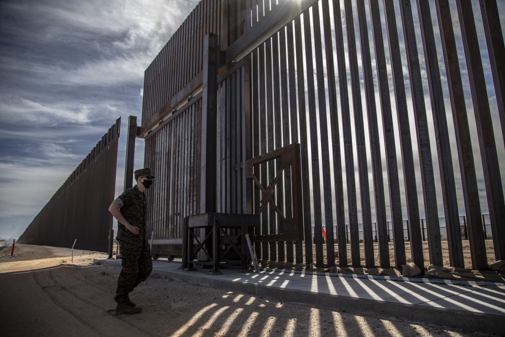 Pentagon shifts $200 million to seal off border bombing range