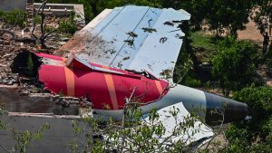 Investigators focus on pilots, fuel switches in Air India crash