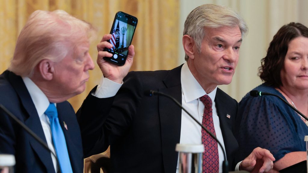 White House announces new way for private companies to track medical data
