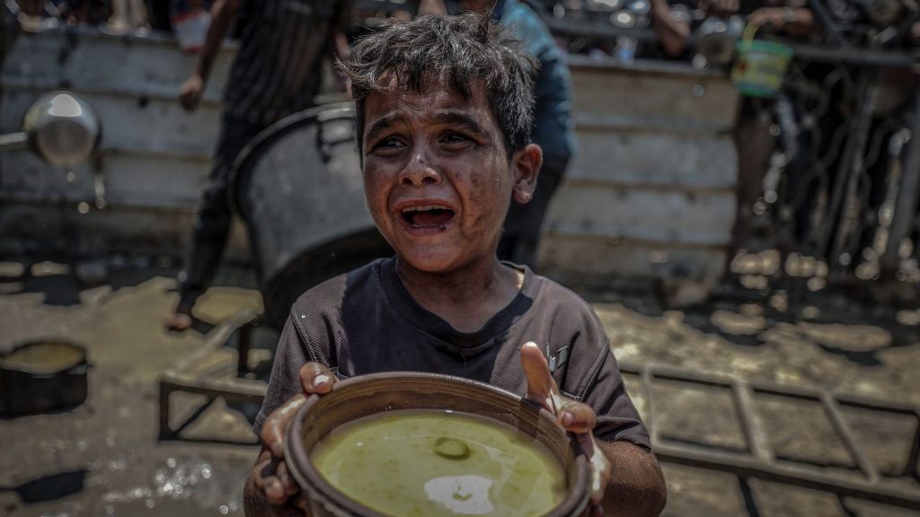 International news outlets urge Israel to let reporters and aid into Gaza