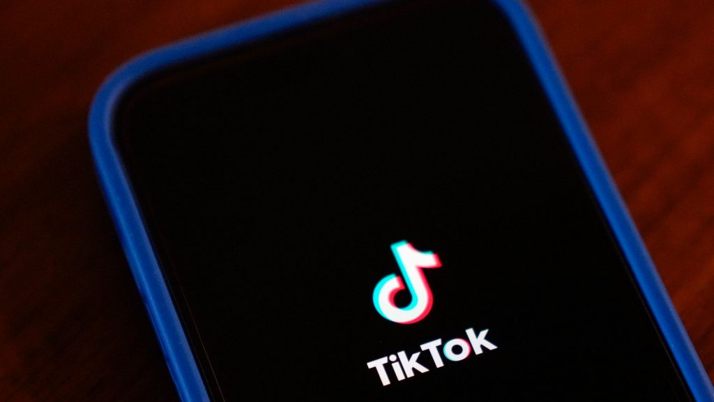 TikTok must sell by Sept. 17 or will ‘go dark’ in US, Commerce secretary says