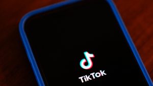 TikTok must sell by Sept. 17 or will ‘go dark’ in US, Commerce secretary says