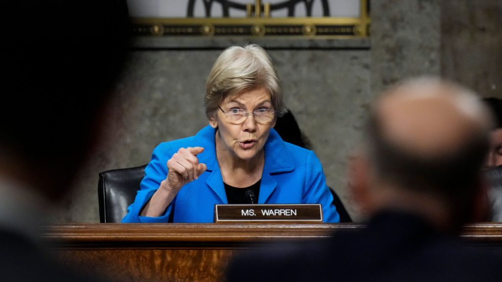 Warren won’t support government funding bills, wants Dems to join her