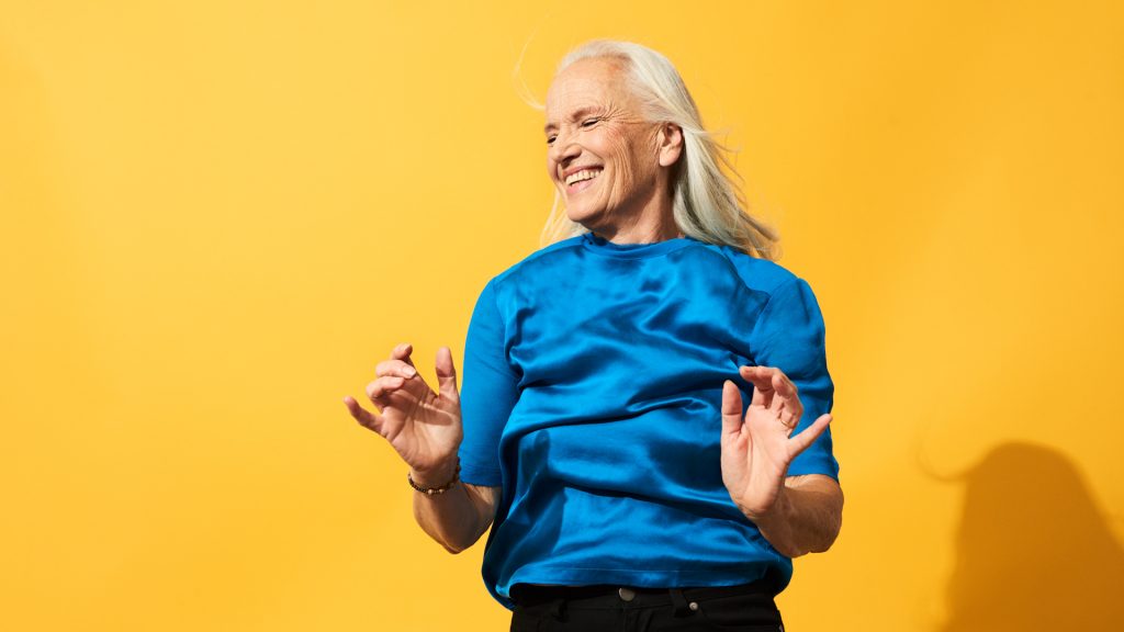 TikTok creator is teaching viral dances to seniors –– and it’s changing lives