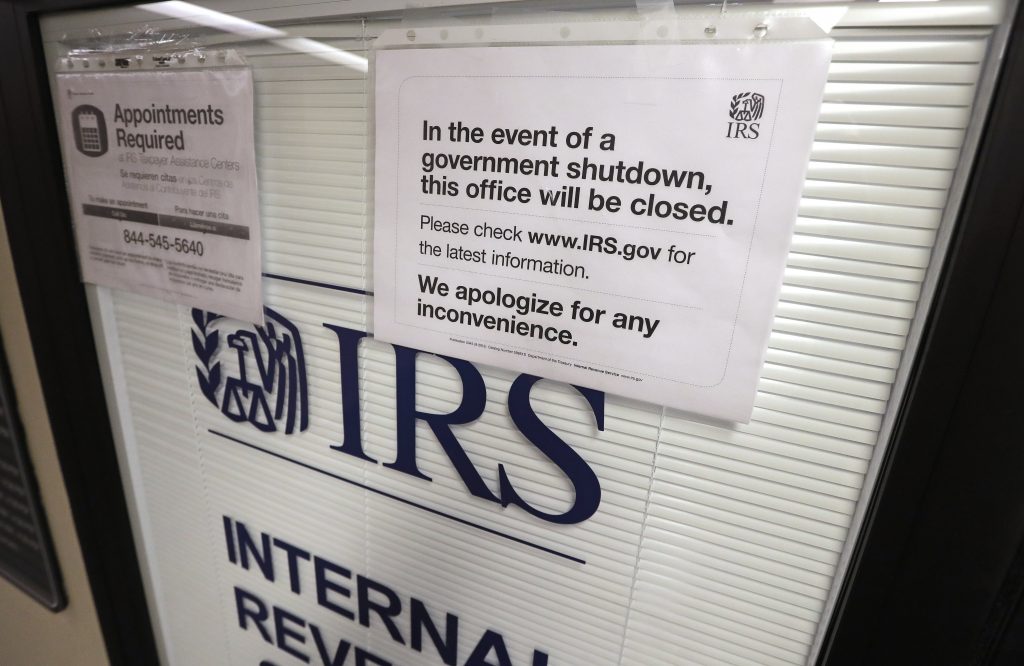 As lawmakers head to summer recess, threat of an autumn shutdown looms