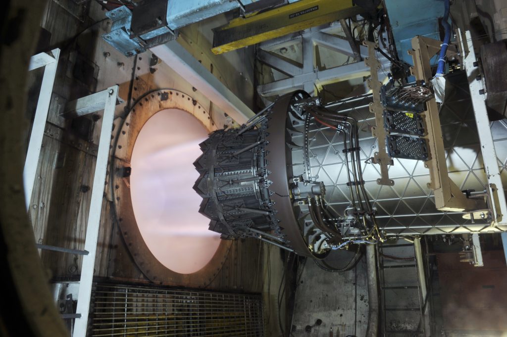 Navy awards Pratt $2.9B contract to build more F-35 engines