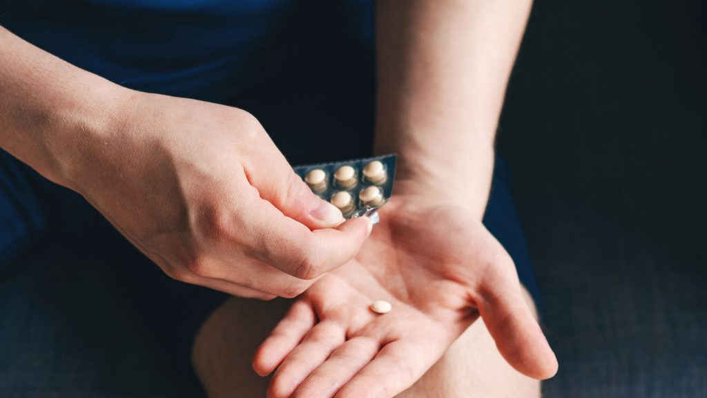 Woman sues Marine for allegedly hiding abortion pills in her drink