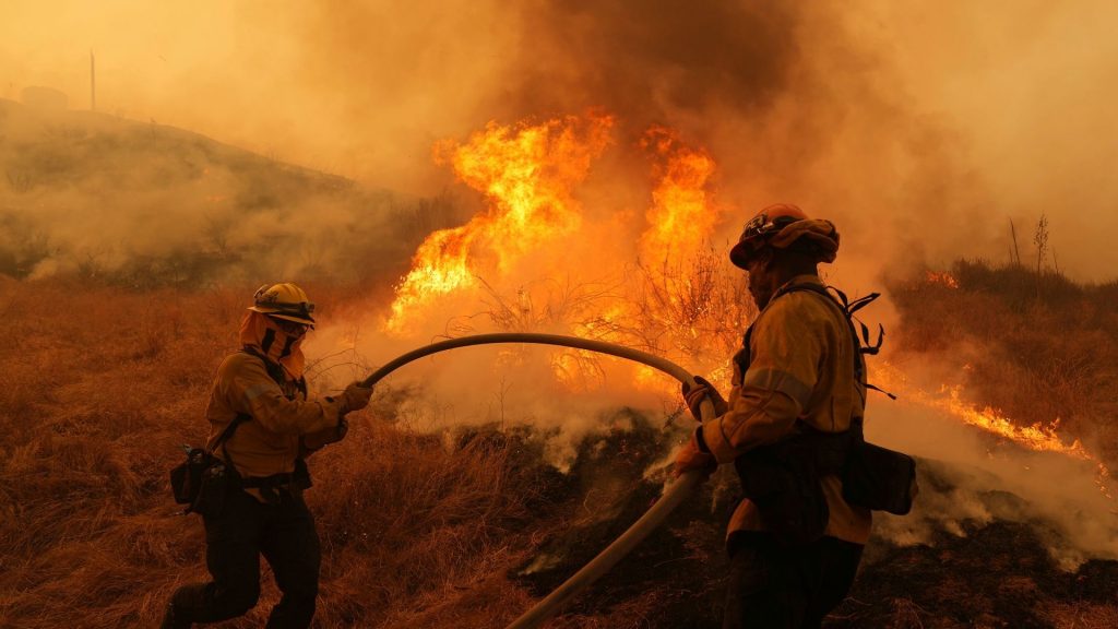 California Canyon fire grows overnight, thousands forced to evacuate