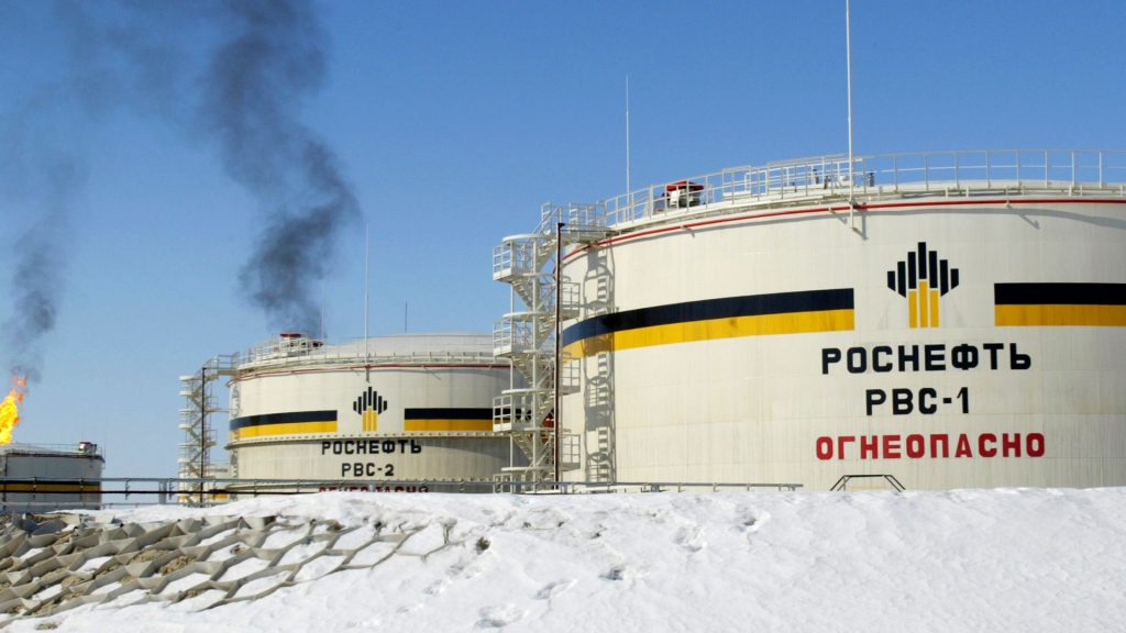 Faced with Trump’s threats, India says it will not stop purchasing Russian oil