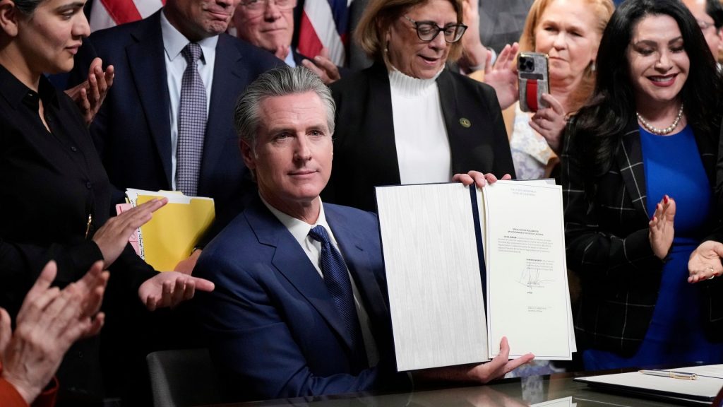 California counters Texas with new maps, Epstein files headed to Congress: Unbiased Updates, Aug. 22, 2025