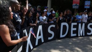 Texas Dems poised to return to state as Abbott calls for second special session