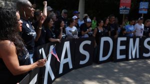 Texas Democrats trickling back after quorum walkout