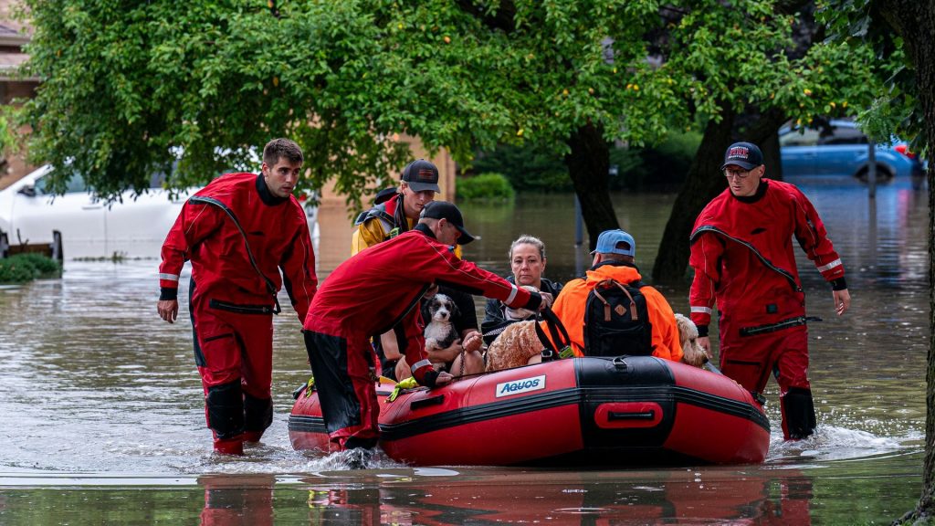 Flash flooding cancels events, sets record river levels in Wisconsin