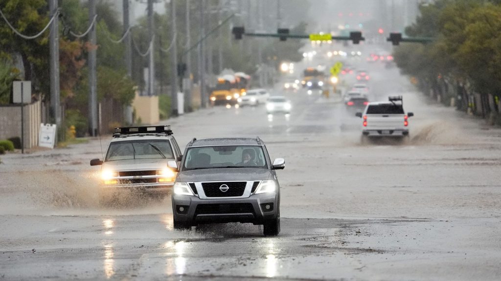 Heavy rain and flooding in Arizona leave at least four dead