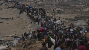 Israel’s attacks on Gaza City continue as Palestinians struggle to leave 