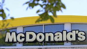 McDonald’s quits powerful lobbying group over tipping policy disagreement