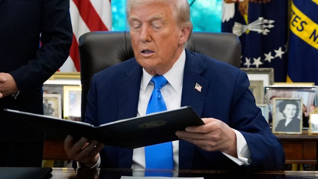 Trump imposing $100,000 application fee for H-1B foreign worker visas