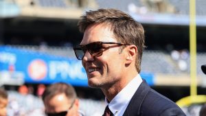 Tom Brady defends dual NFL roles; Bears coach Ben Johnson not worried
