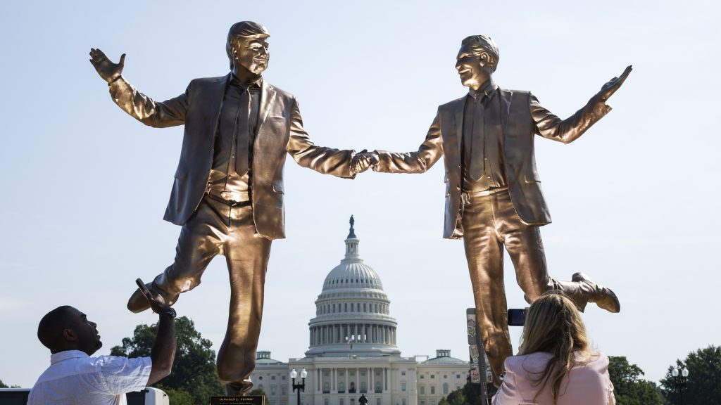 US Park Police remove Trump-Epstein statue from National Mall