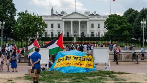 White House peace vigil dismantled after Trump’s order
