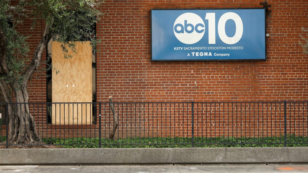Suspect in Sacramento TV station shooting faces state, federal charges