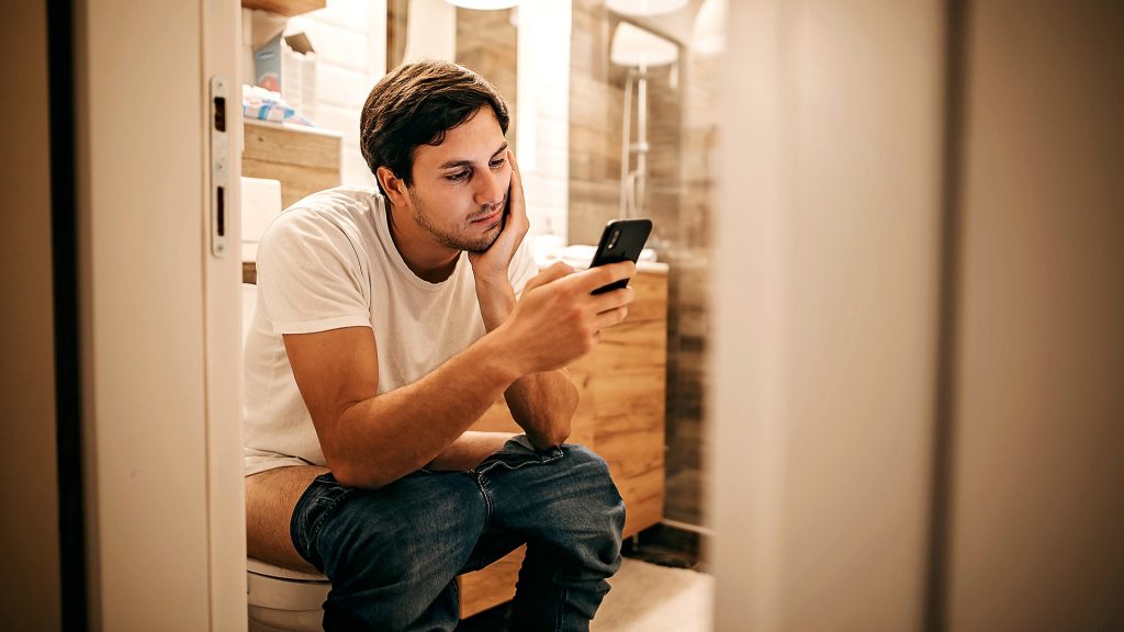 Get off the throne: Study claims smartphones could increase hemorrhoid risk