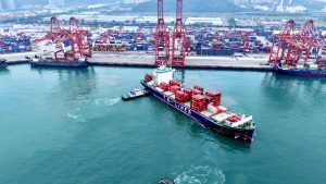 Chinese exports to US plunge as Trump tariffs bite