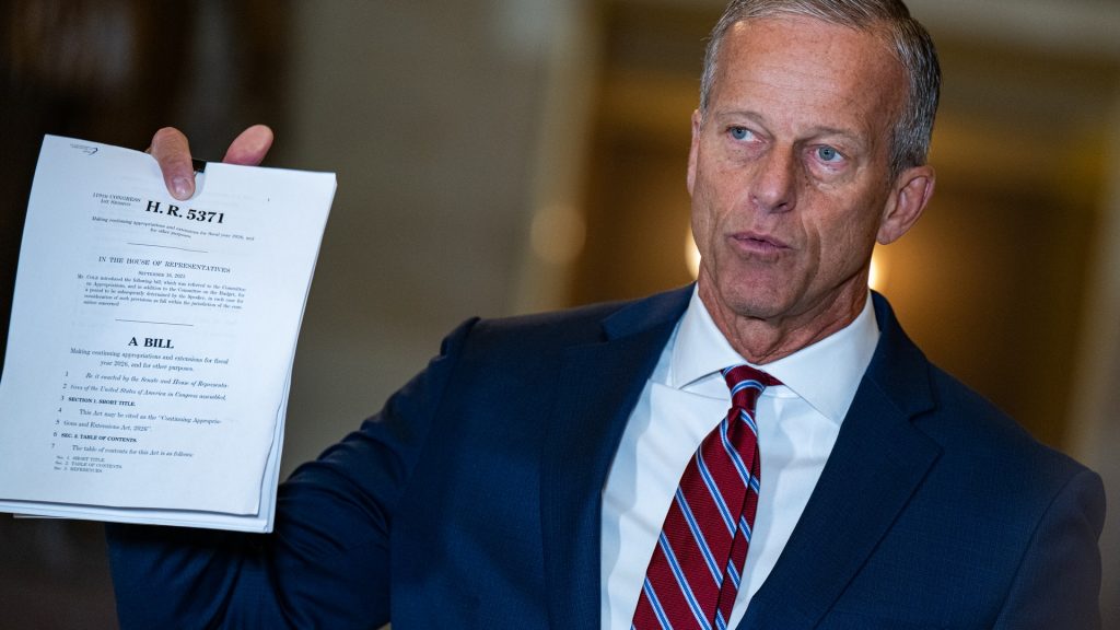 Government shutdown extends into next week with failed Senate votes
