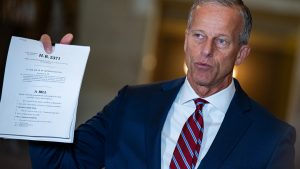 Government shutdown extends into next week with failed Senate votes
