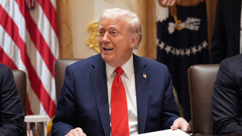 Trump heads to Walter Reed for second physical this year